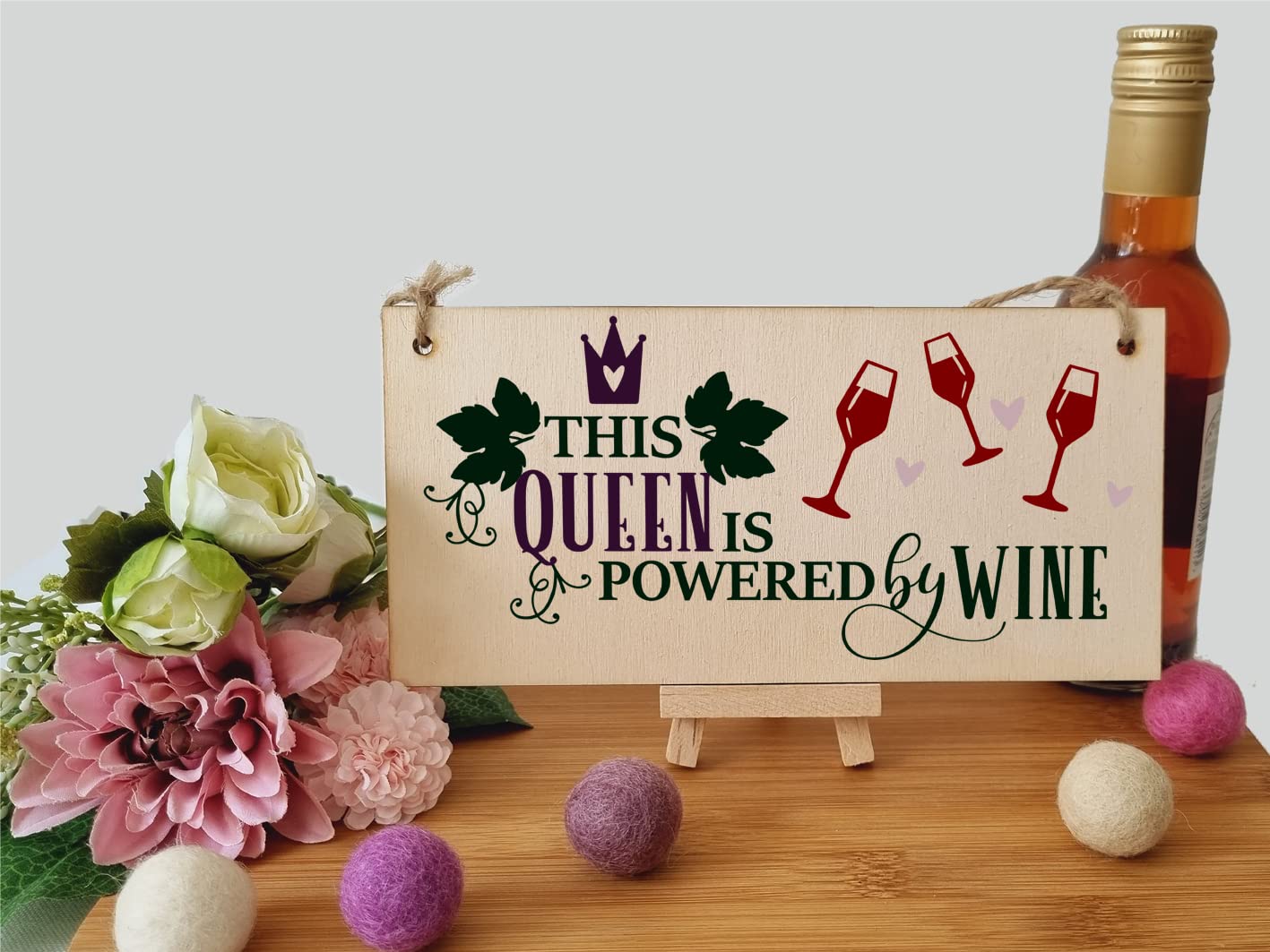 The Plum Penguin This Queen Powered by Wine Funny Novelty Handmade Wooden Hanging Wall Plaque Gift Kitchen Home Bar Sign Decoration