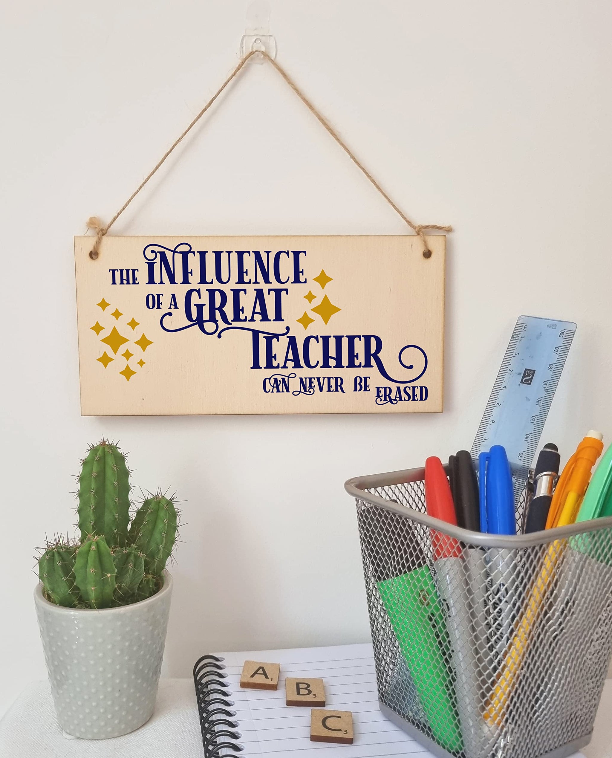 The Plum Penguin Influence Great Teacher Never Erased Handmade Wooden Hanging Wall Plaque Gift Teacher Teaching Assistant End of Term
