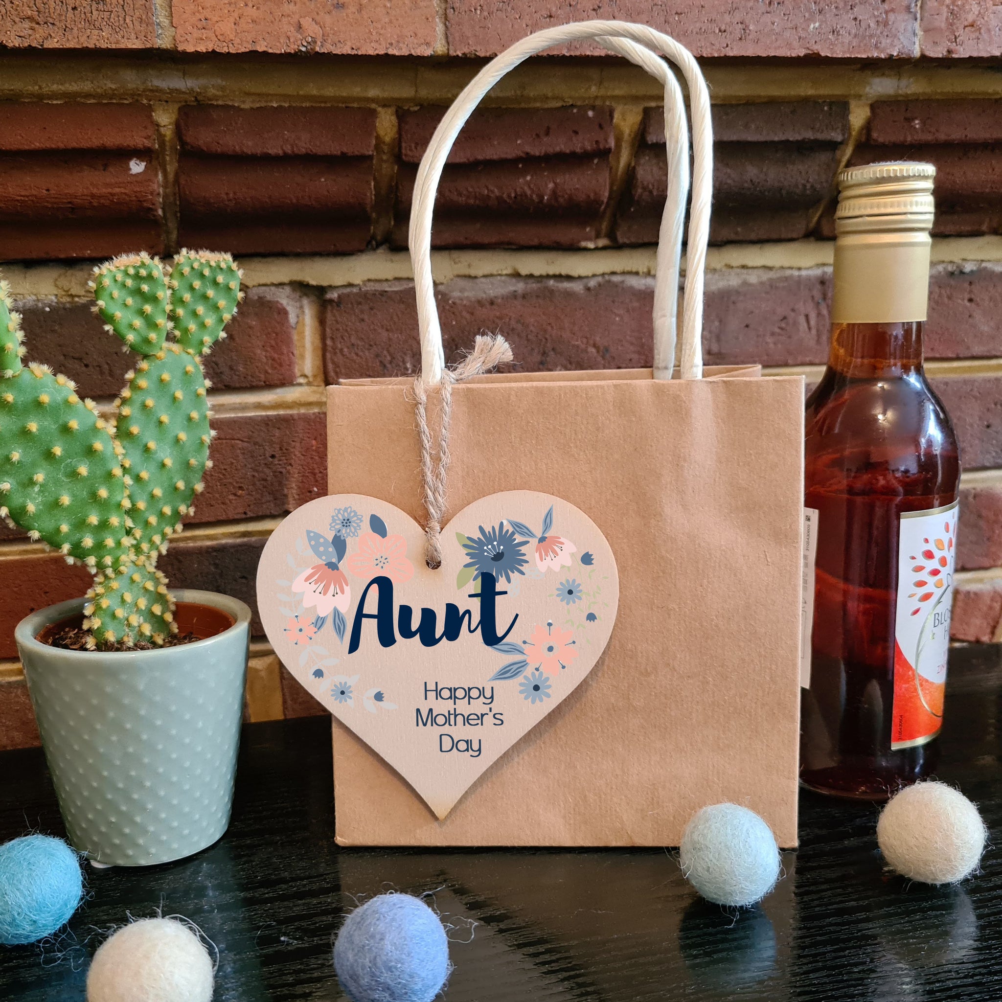 Handmade Wooden Hanging Heart Plaque Mother's Day Gift perfect for Aunt stylish floral celebration card alternative from niece nephew beautiful thoughtful keepsake