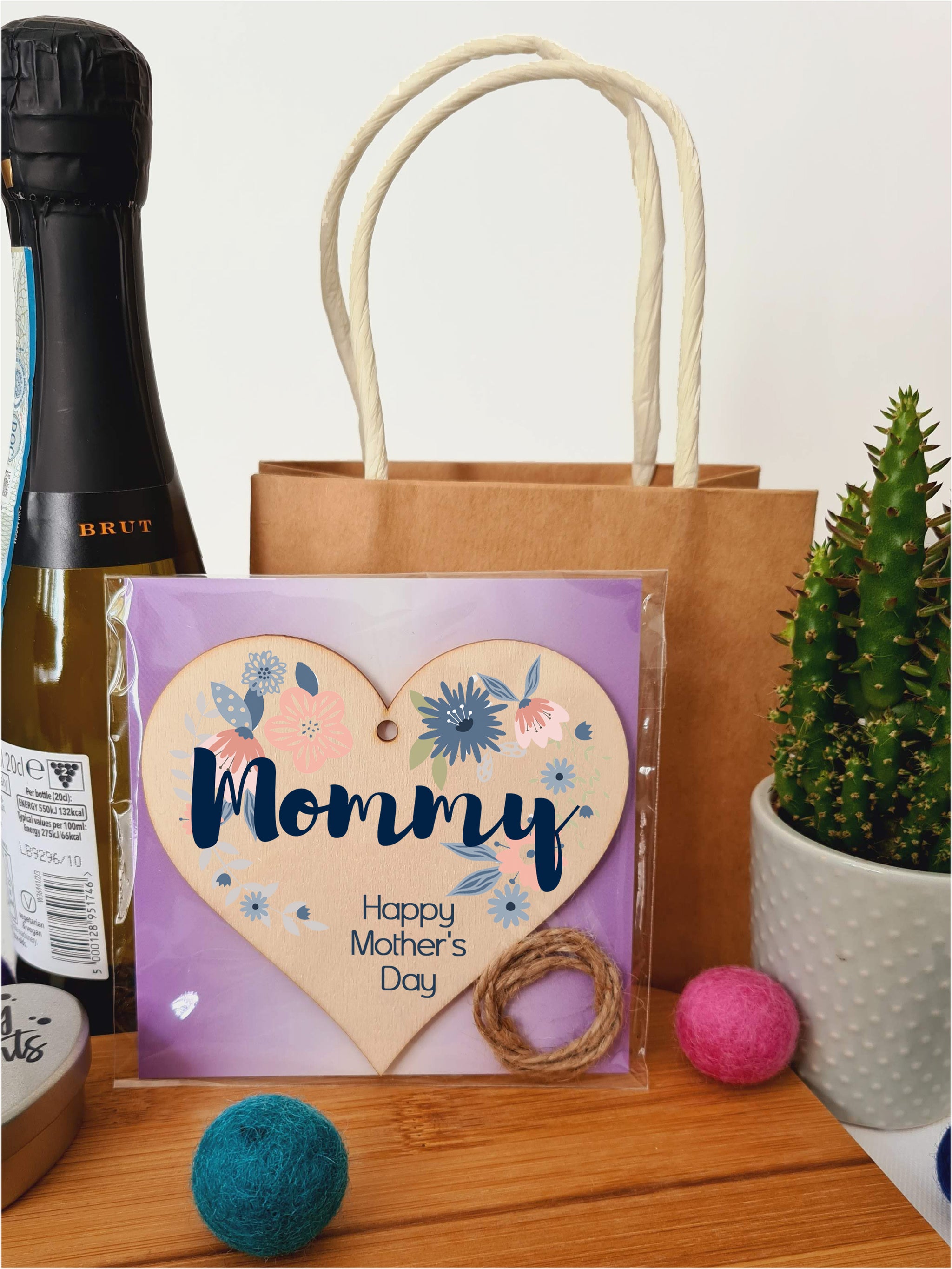 Handmade Wooden Hanging Heart Plaque Mother's Day Gift perfect for Mommy stylish floral celebration card alternative from daughter son children beautiful thoughtful keepsake