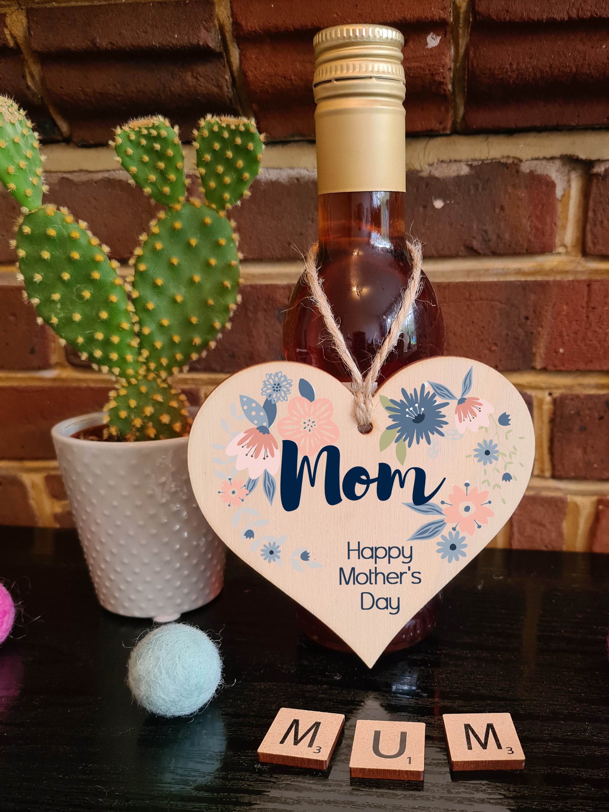 Handmade Wooden Hanging Heart Plaque Mother's Day Gift perfect for Mom stylish floral celebration card alternative from daughter son children beautiful thoughtful keepsake