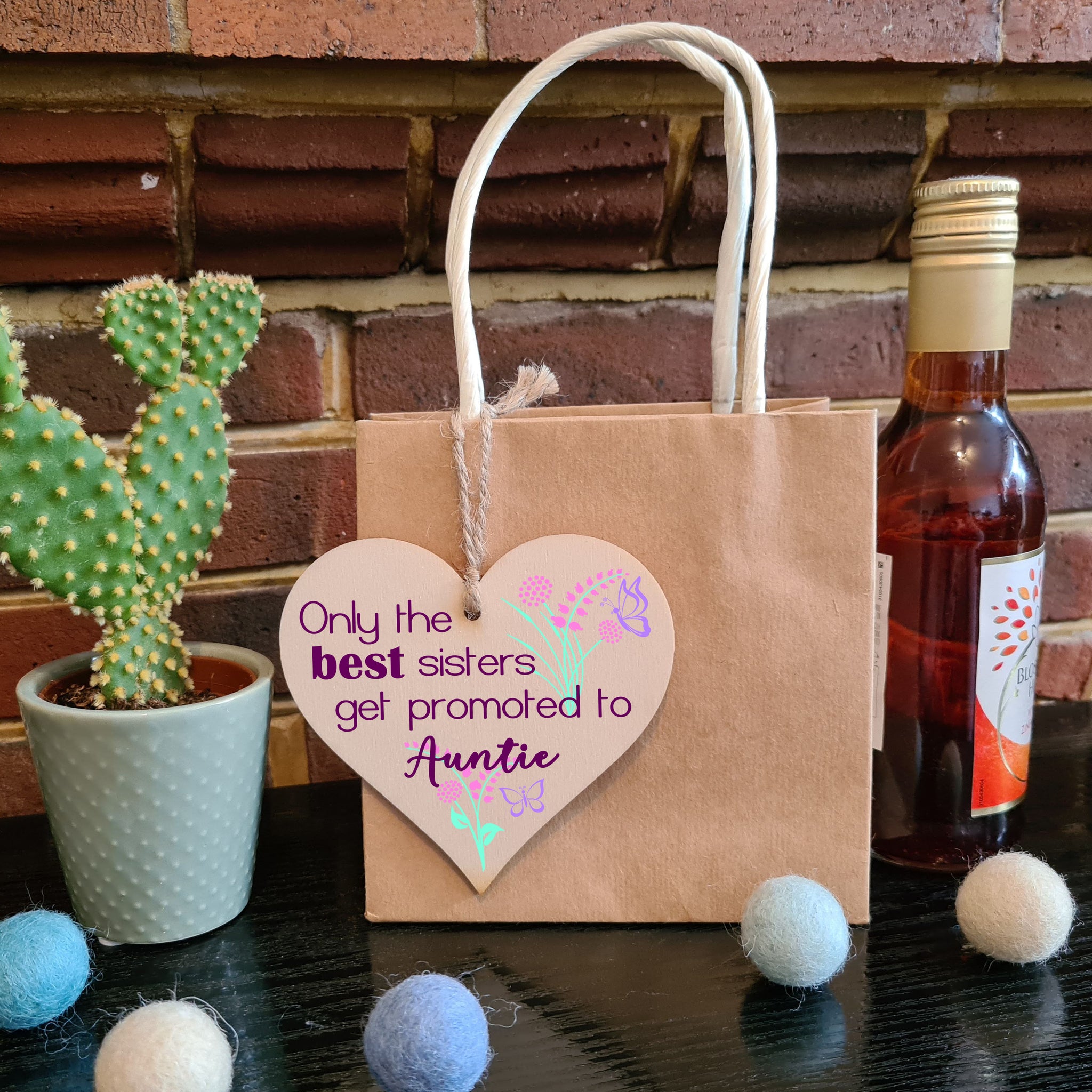 Handmade Wooden Hanging Heart Plaque Mother's Day Gift perfect for new Aunties fun special keepsake Only the best sisters get promoted from niece nephew card alternative