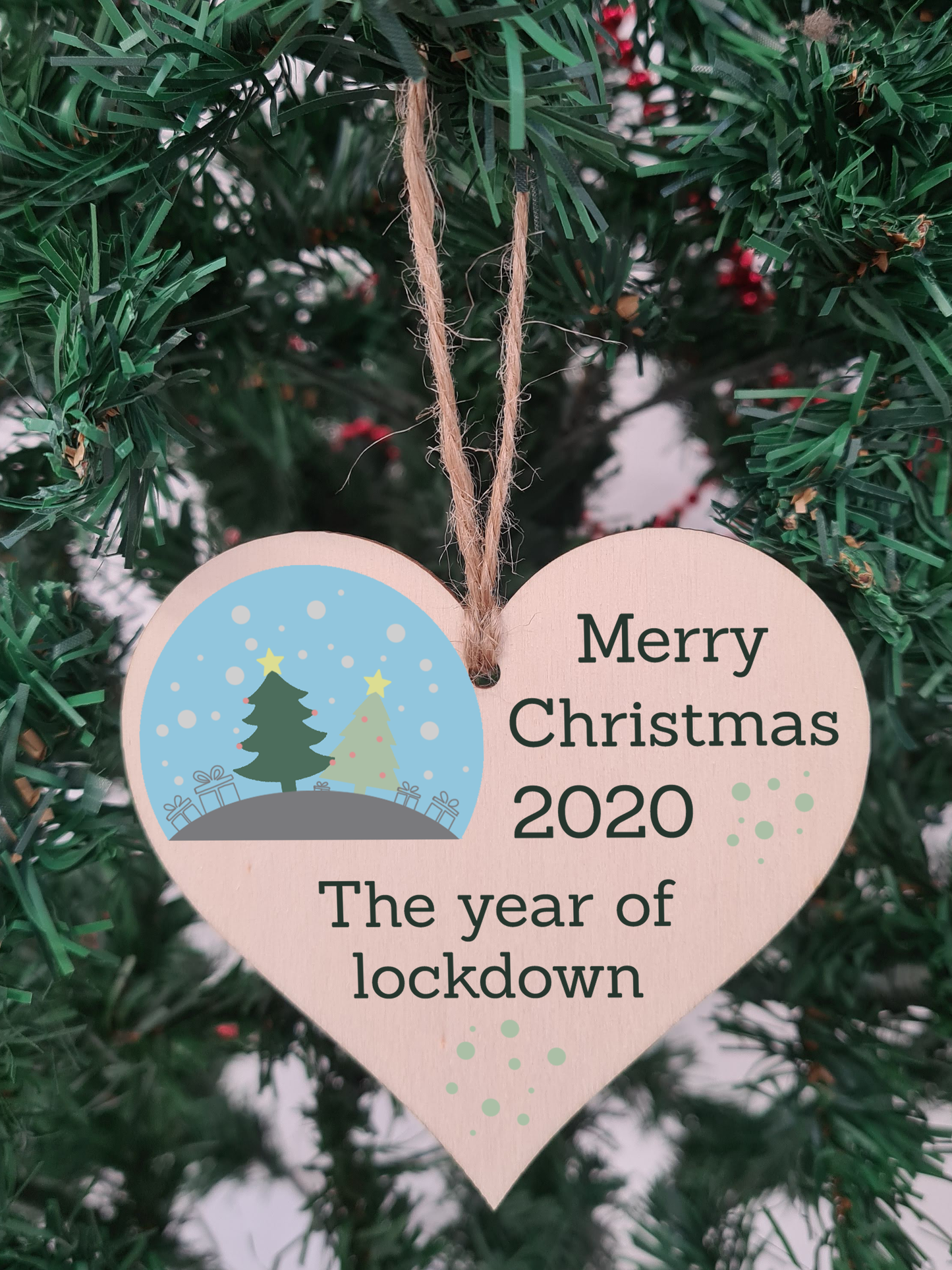 Handmade Wooden Hanging Heart Plaque Christmas Tree Bauble 2020 Year of Lockdown Family Celebration Trees Gifts Snowglobe Design