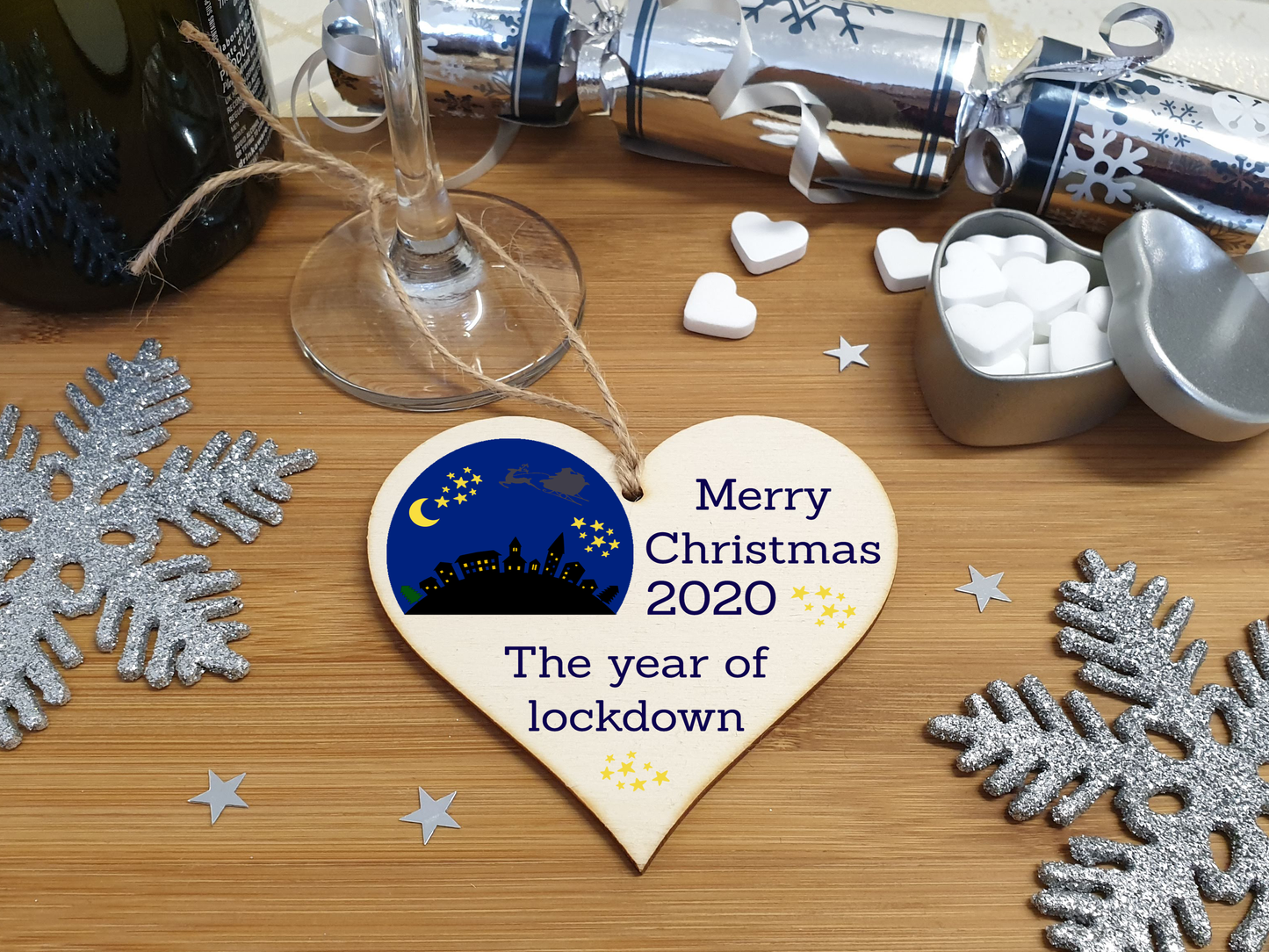 Handmade Wooden Hanging Heart Plaque Christmas Tree Bauble 2020 Year of Lockdown Family Celebration Winter Night Scene Snowglobe Design