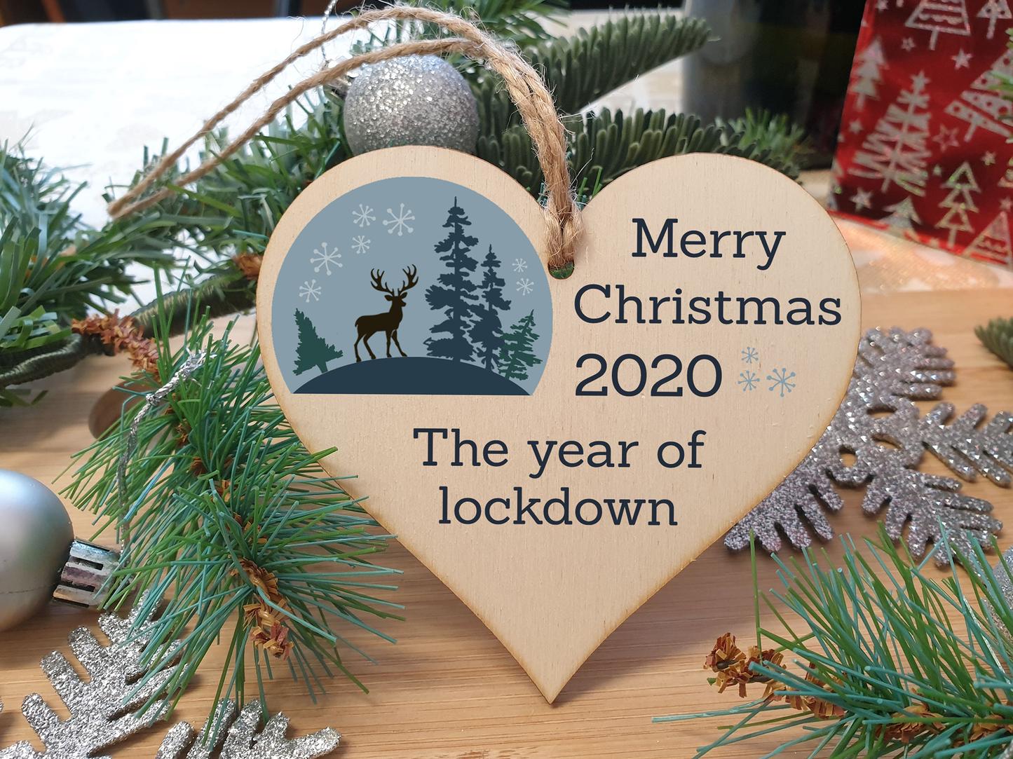 Handmade Wooden Hanging Heart Plaque Christmas Tree Bauble 2020 Year of Lockdown Family Celebration Stag Winter Snowglobe Design